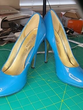 Steve Madden Bright Blue Patent Leather Stiletto Pumps